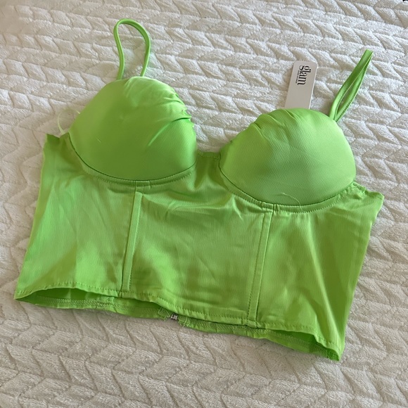 Top - Picture 2 of 3